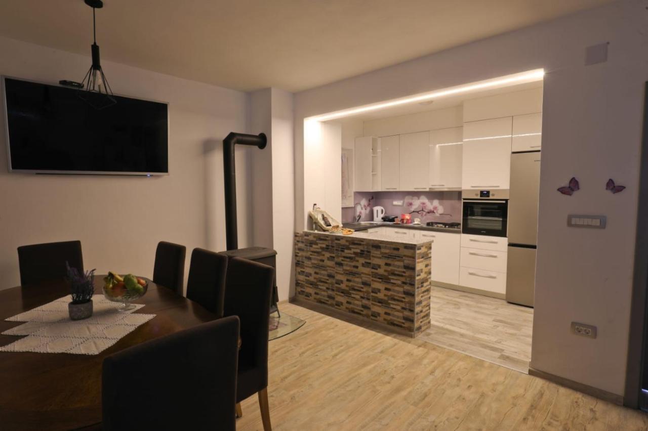 Apartman Teo &Tena Otočac Exterior foto