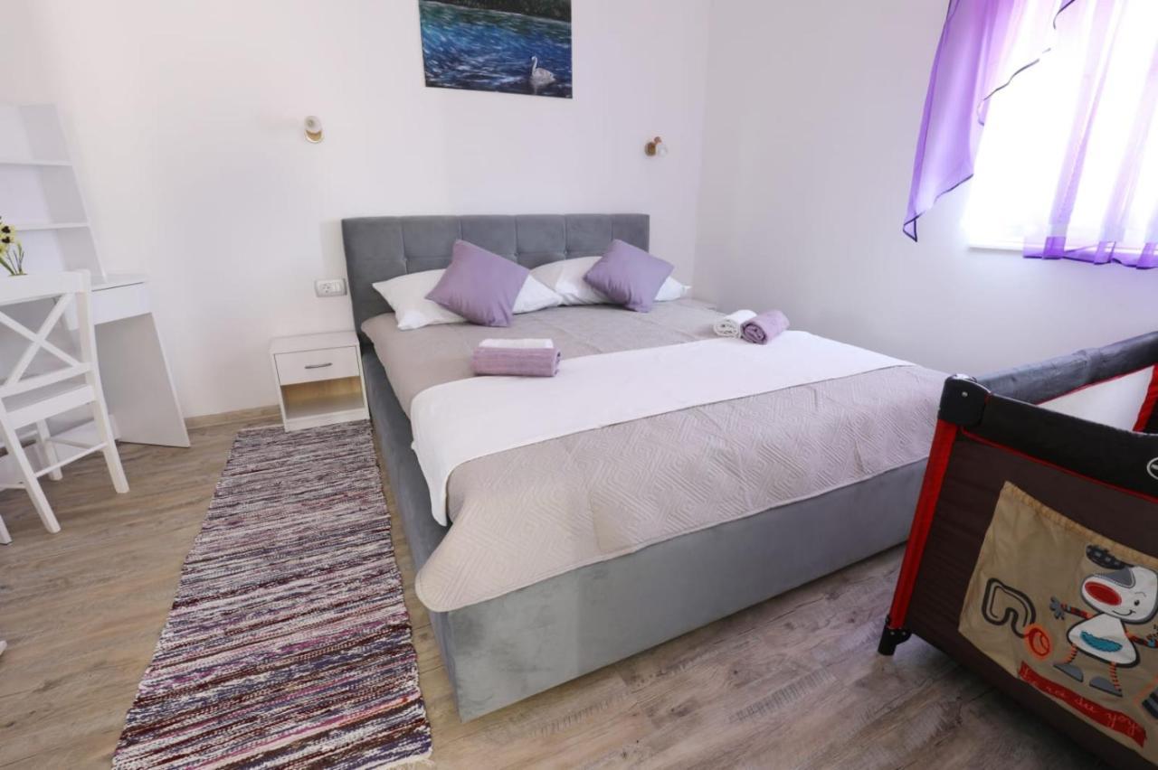Apartman Teo &Tena Otočac Exterior foto